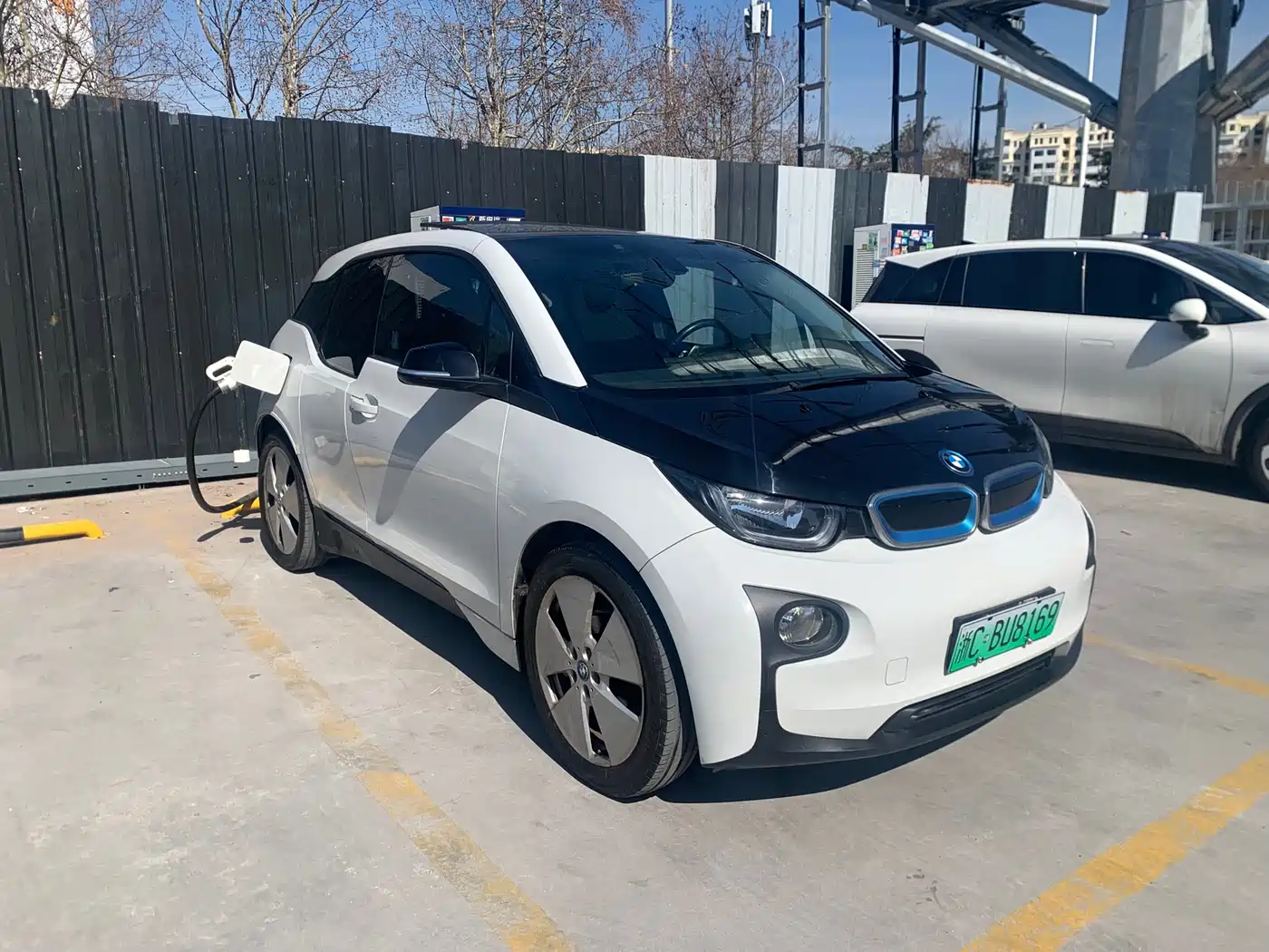 BMW I3
