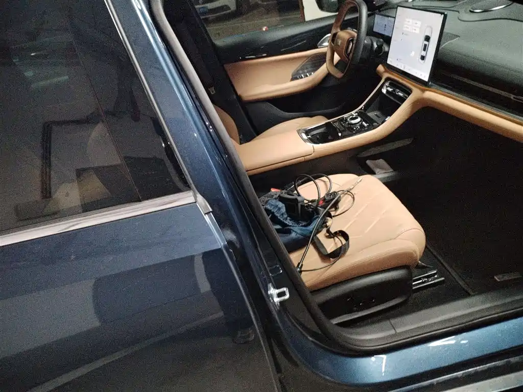 Geely Galaxy Galaxy A7 2025 EM-i фото 25