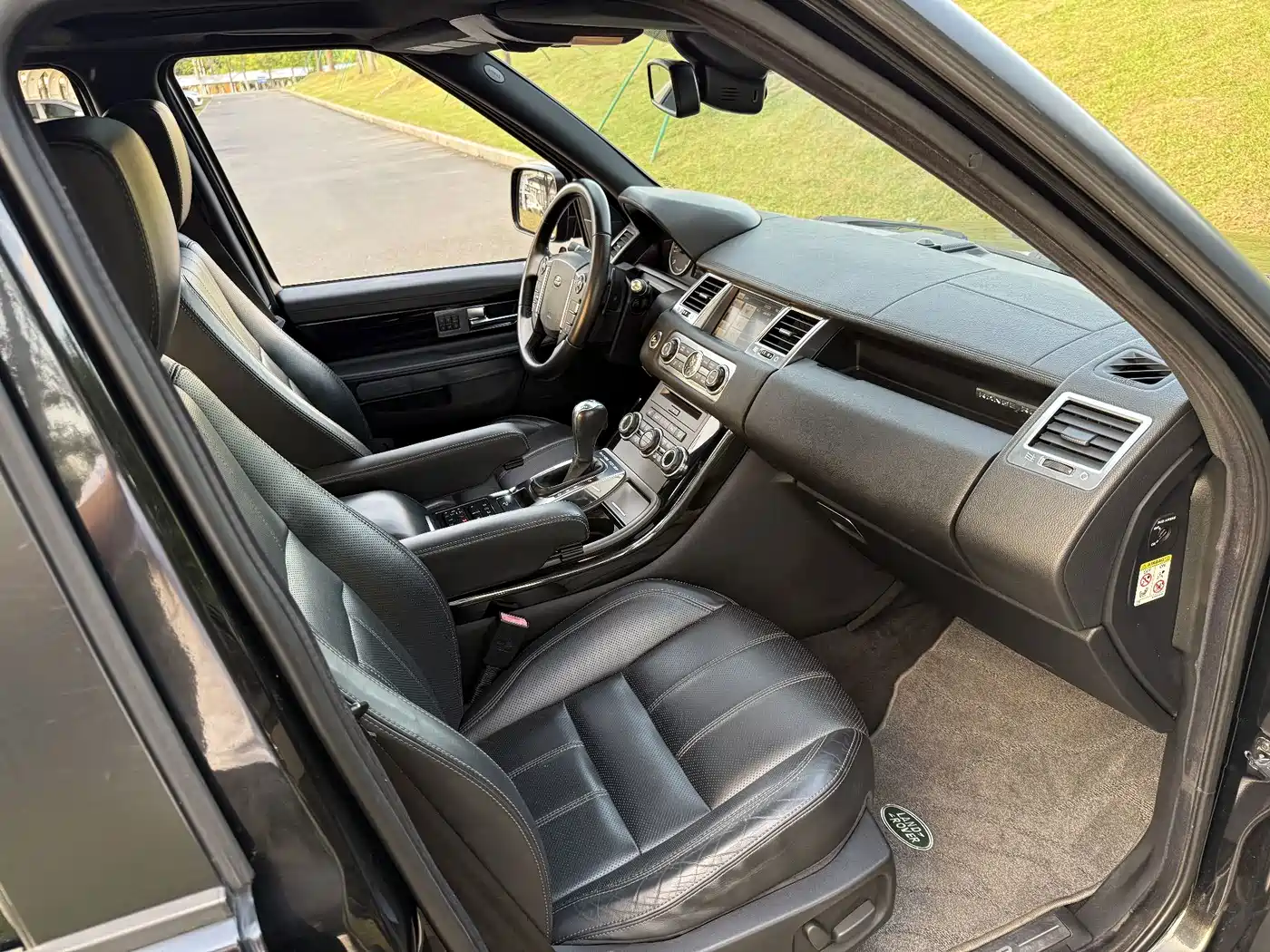 Photo 11 - Land Rover Range Rover Sport