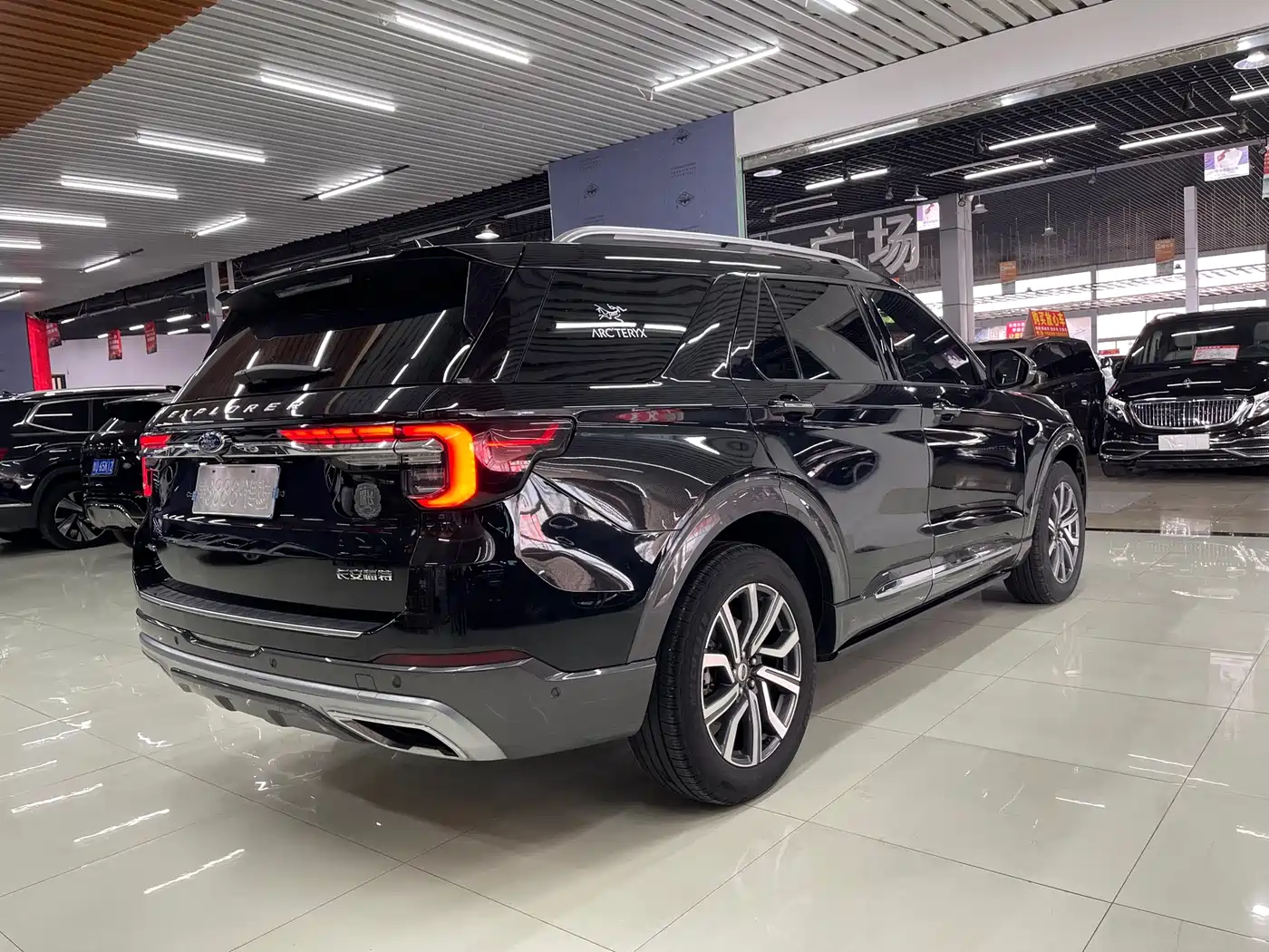 FORD EXPLORER