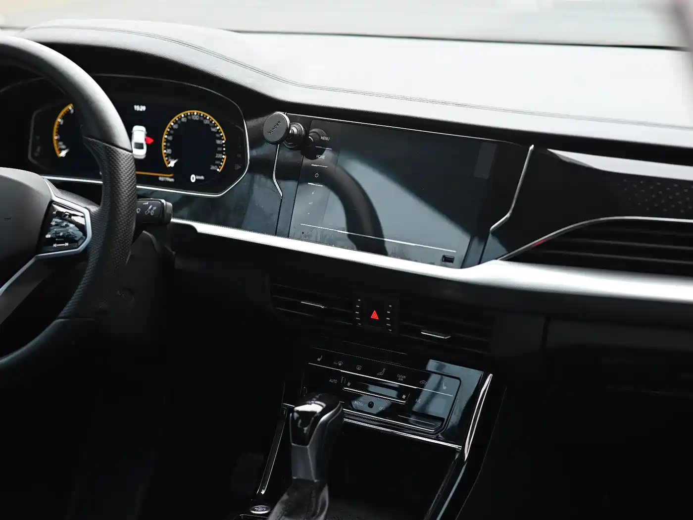 Volkswagen Passat 2023 330TSI Starlight Elite Edition фото 9
