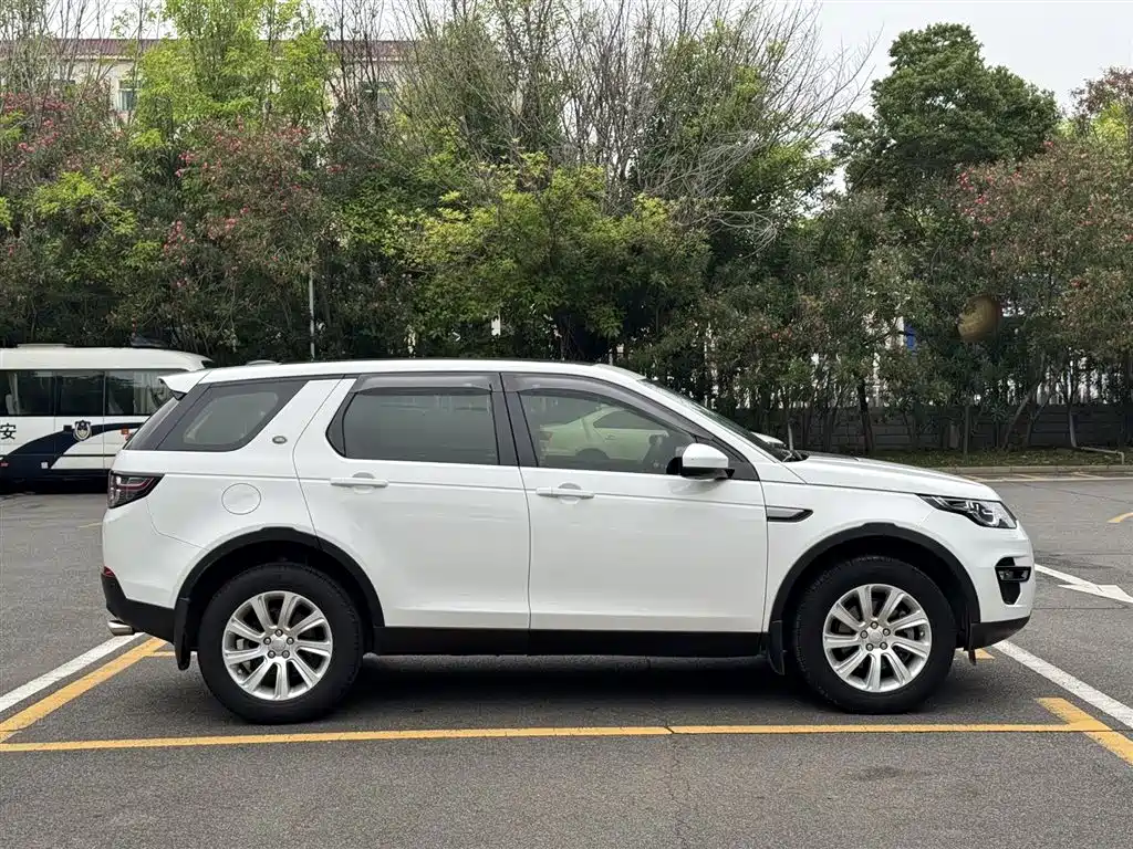 Land Rover Discovery Sport 2016 2.0T SE фото 8
