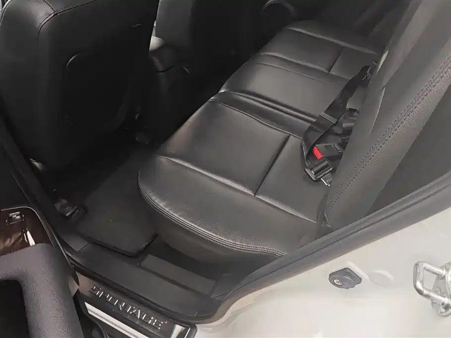 Kia Sportage 2013 2.0L Automatic 2WD DLX фото 11