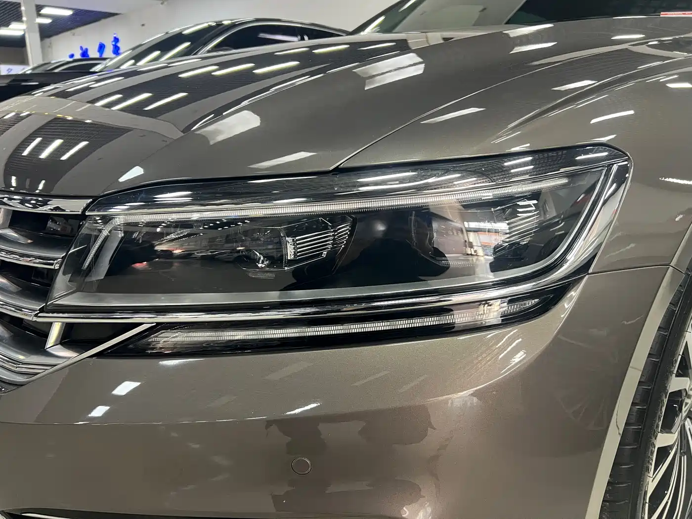 Volkswagen Phideon 2016 480 V6 AWD Premium Edition фото 11