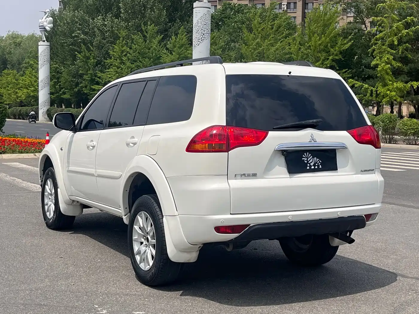 Mitsubishi Pajero Sport 2013 3.0L Automatic 2WD Luxury фото 9
