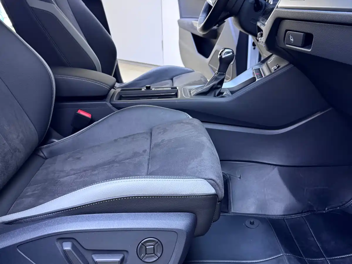 Audi Q3 2022 35 TFSI Fashion Dynamic фото 11