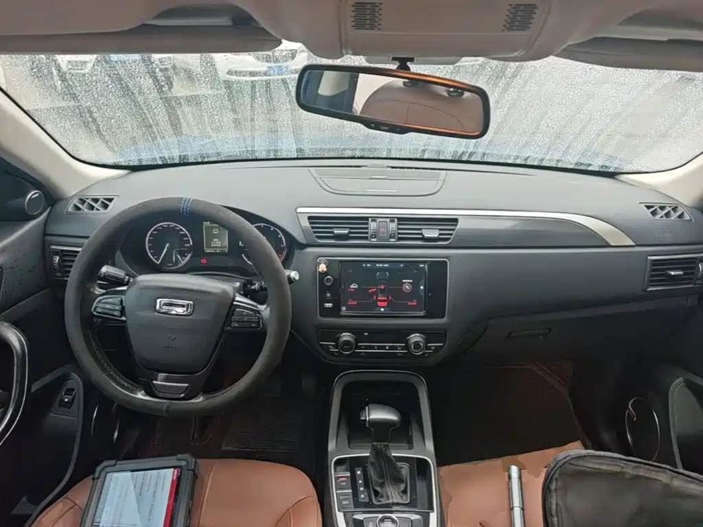 Qoros 5 2016 2016 1.6T Auto Luxury