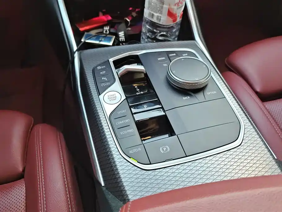 BMW 3 Series 2023 325i M Sport Black Night Package фото 15