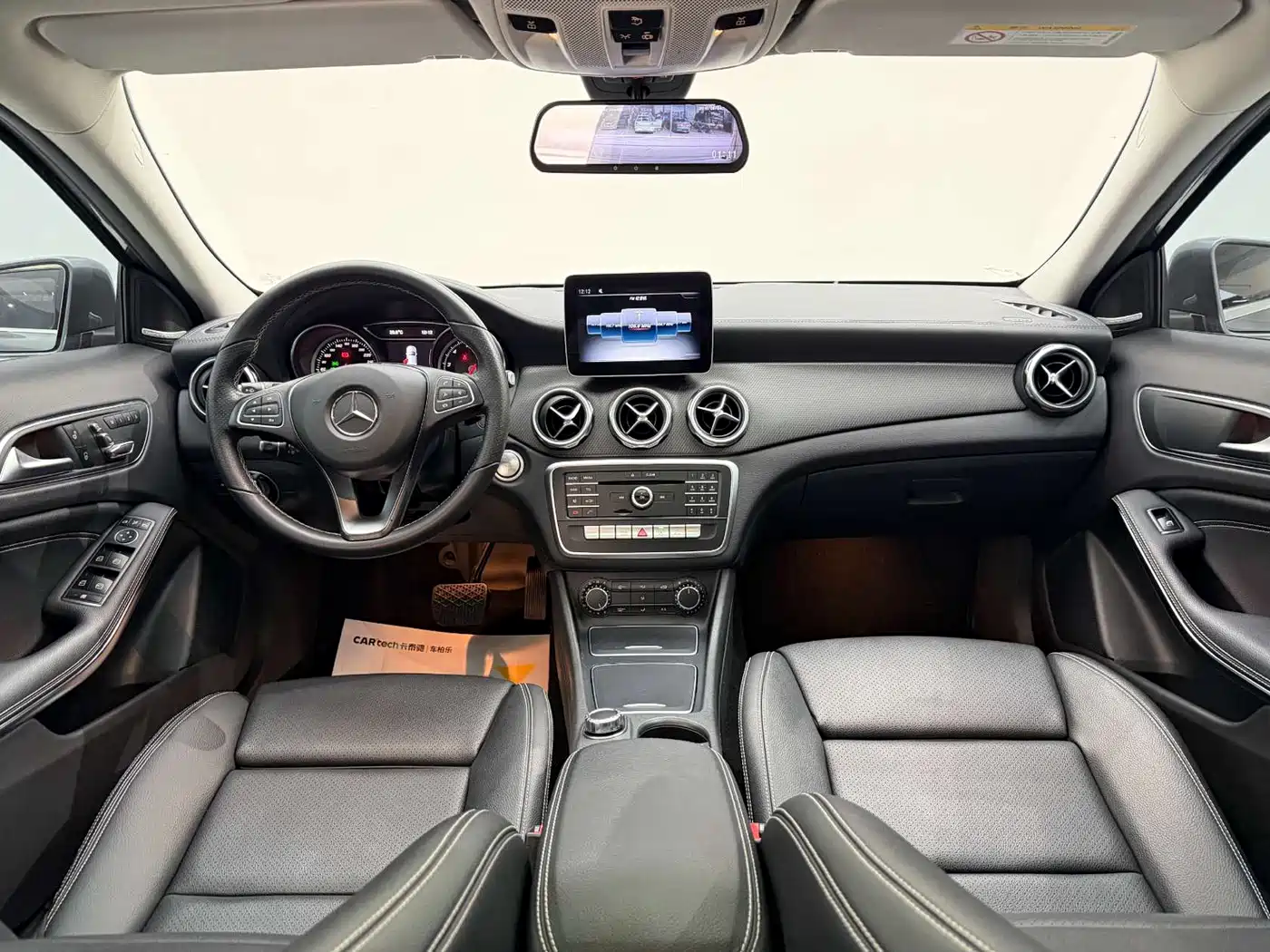 Mercedes-Benz GLA 2018 GLA 200 Fashion фото 23