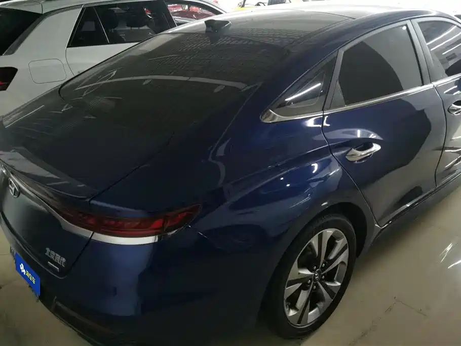 Hyundai Fista 2019 280TGDi Sport Edition China VI фото 3