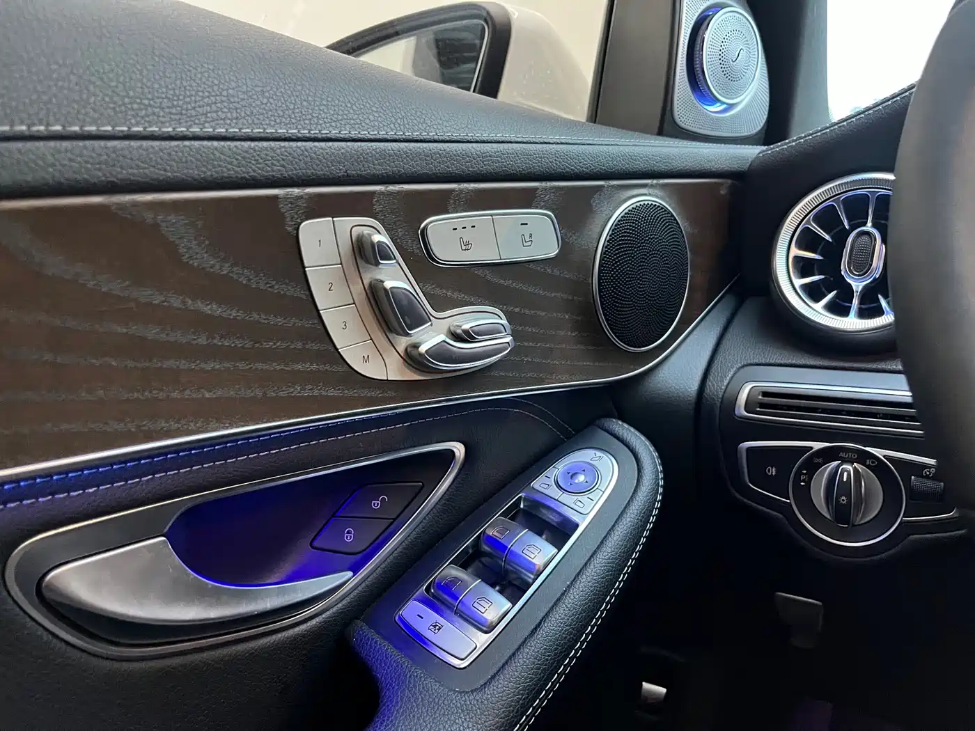 Mercedes-Benz GLC 2020 GLC 300 L 4MATIC Dynamic фото 16