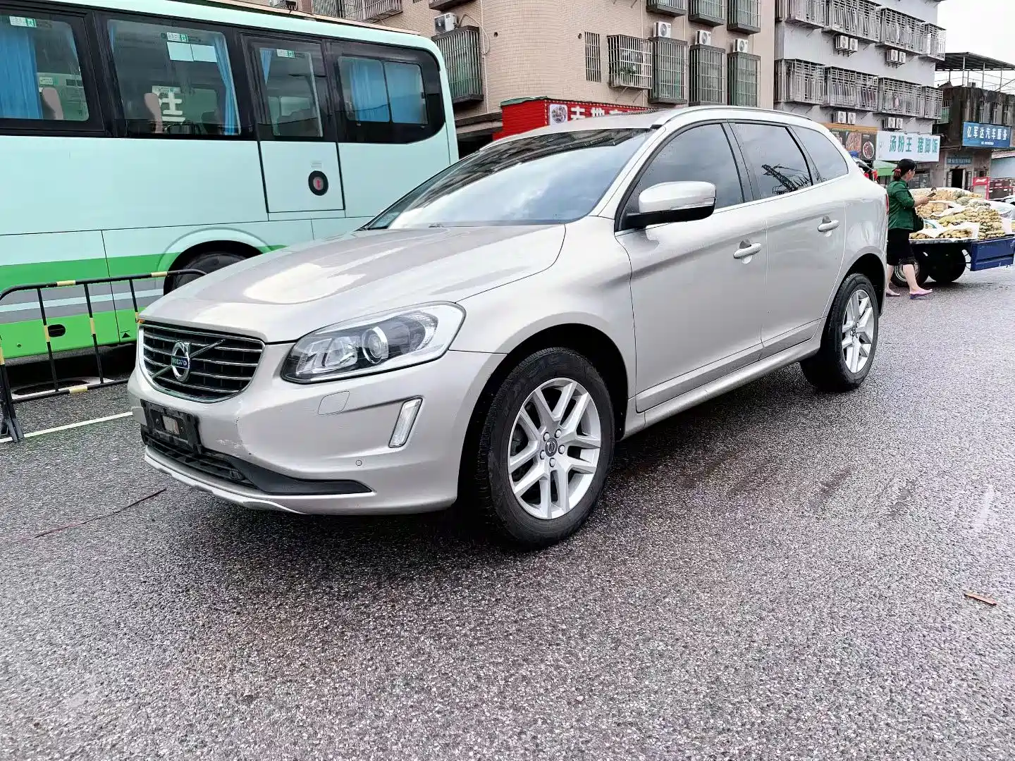 Photo 1 - Volvo XC60