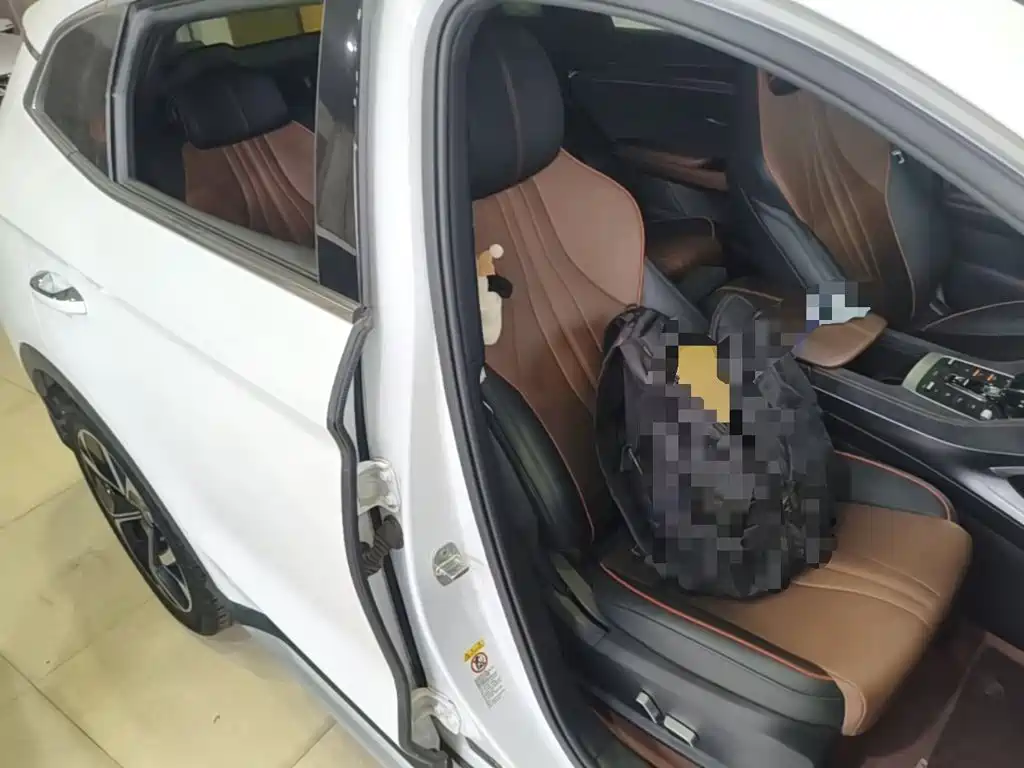 Фото 25 - BYD Song PLUS