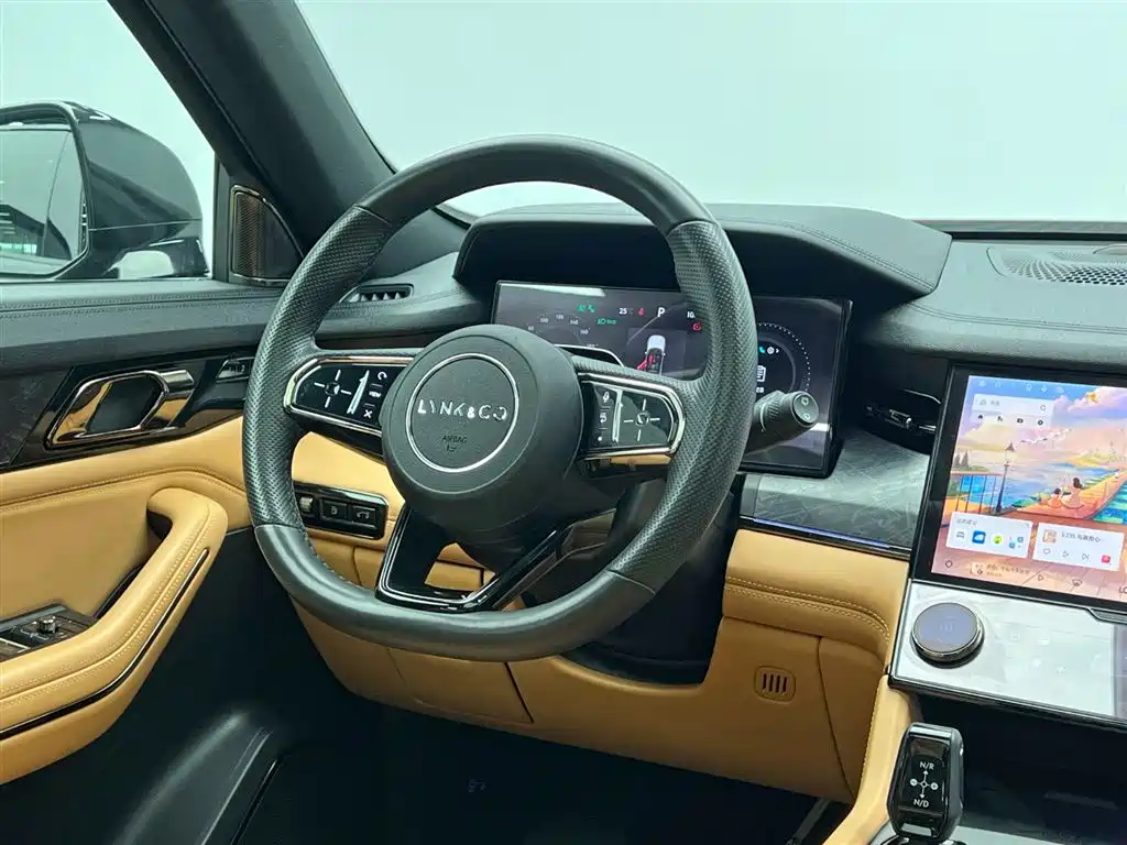 Lynk & Co 09 EM-P 2021 2.0T PHEV Ultra 6-seater фото 20