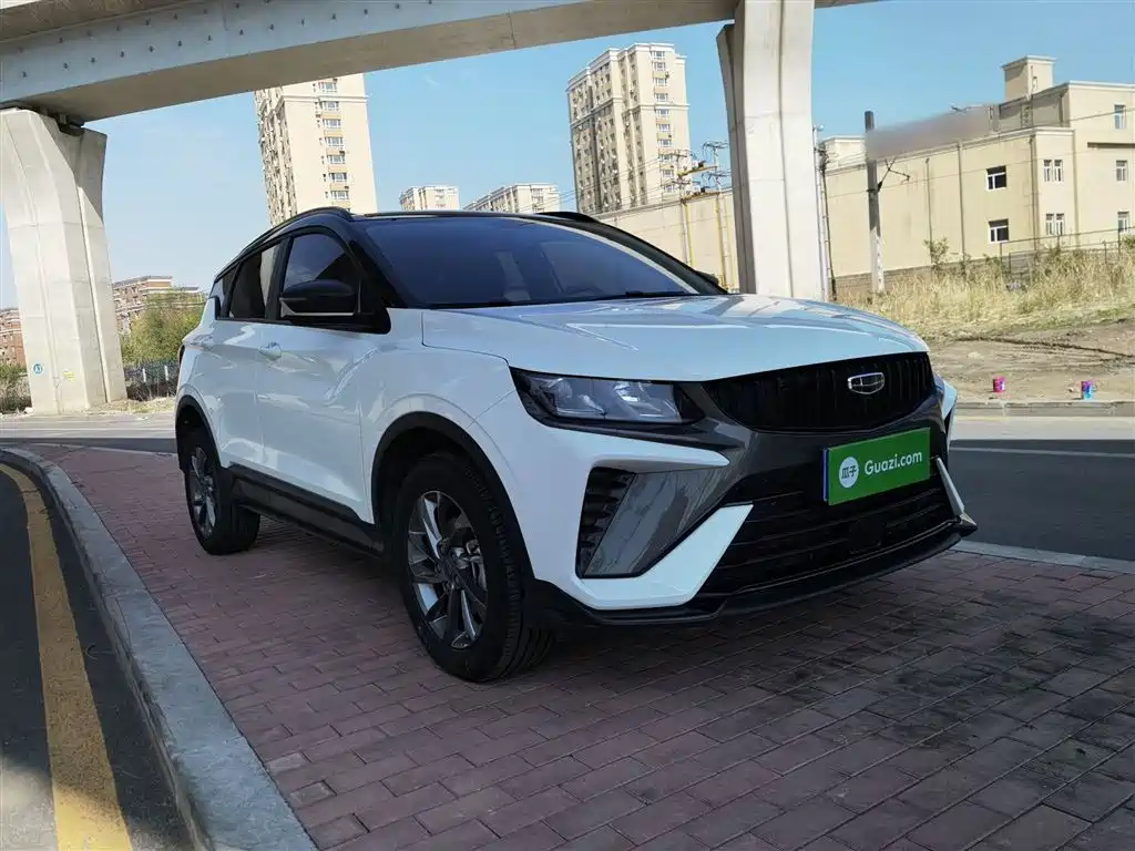 Фото 8 - Geely Coolray