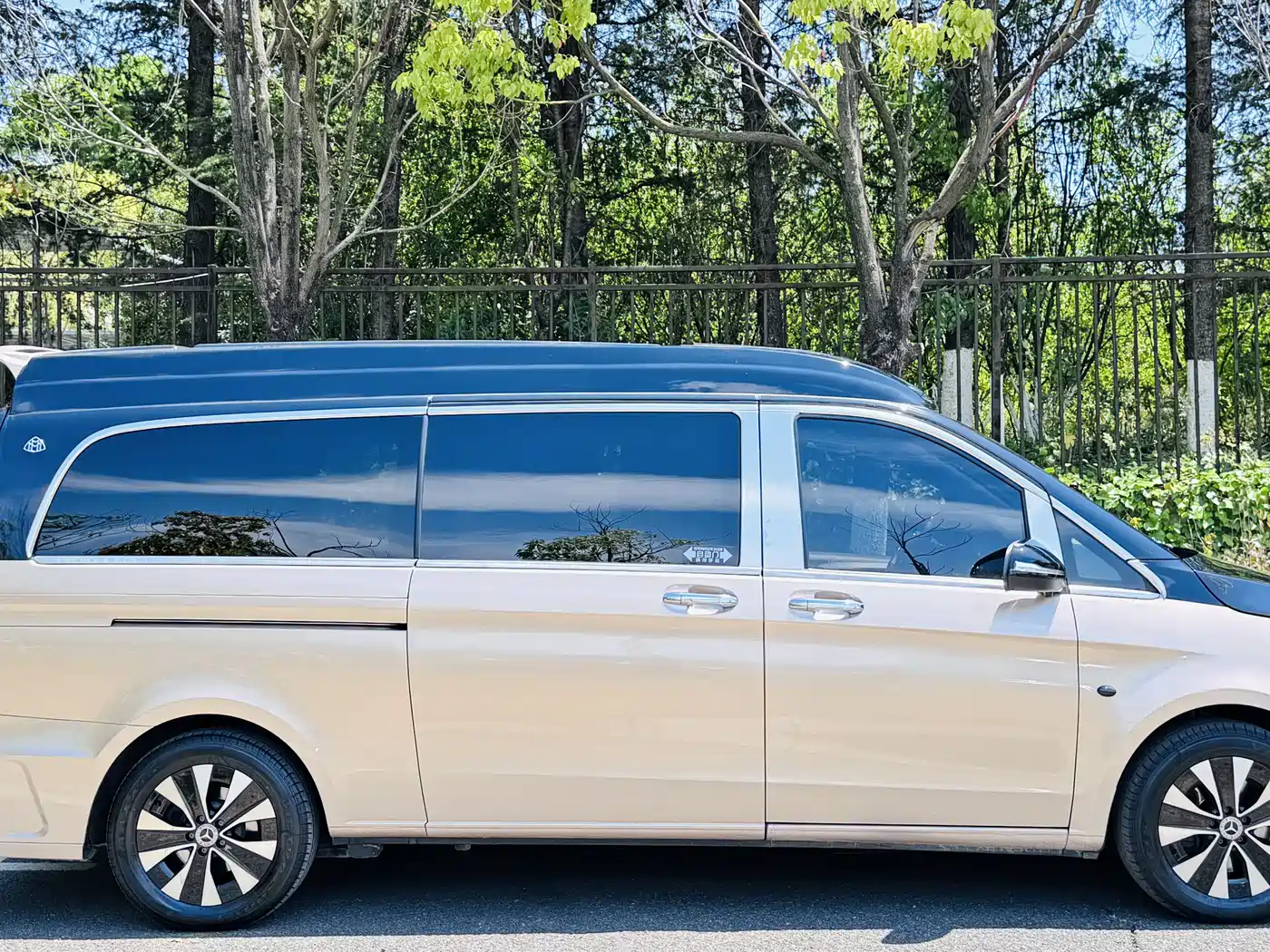 Mercedes-Benz Vito 2023 2.0T Elite 7-Seater фото 4