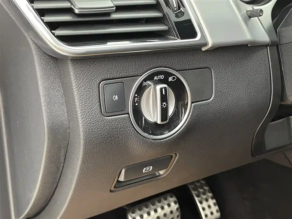 Mercedes-Benz GLE AMG 2017 AMG GLE 43 4MATIC фото 16