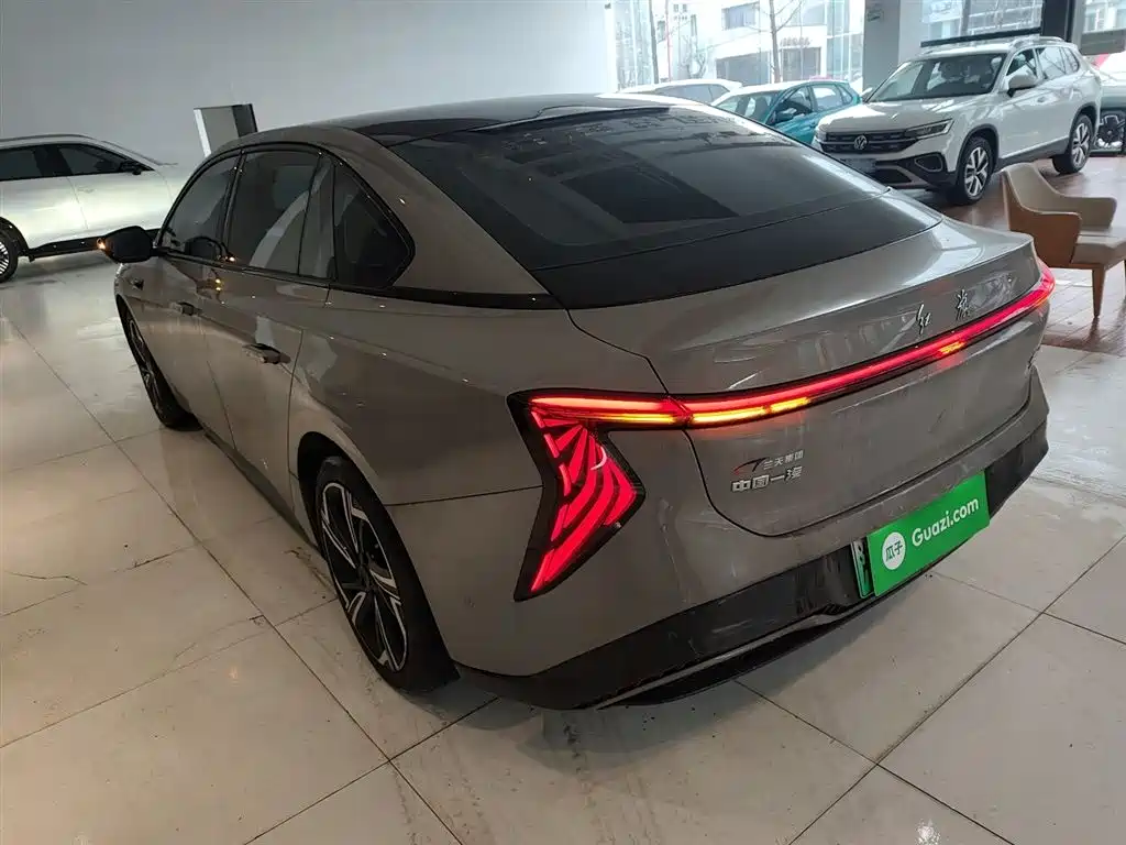 Hongqi EH7 2024 Model 760 Pro+ AWD фото 23