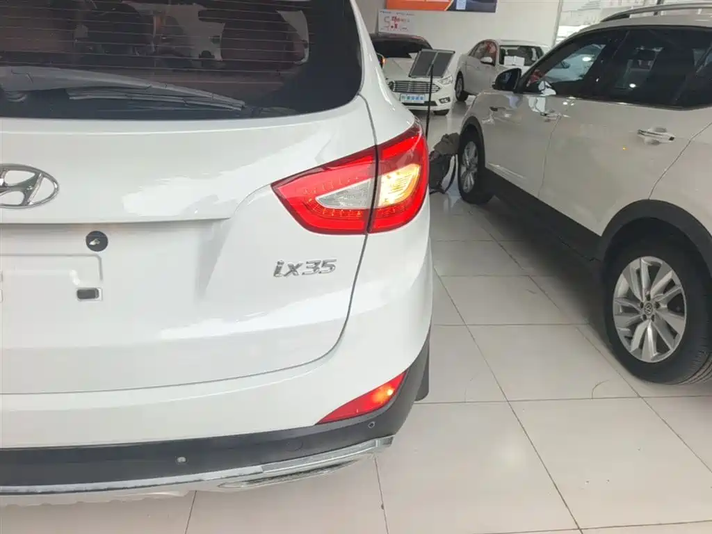Hyundai Beijing Hyundai ix35 2015 2.0L Automatic 2WD Smart Type China IV фото 8
