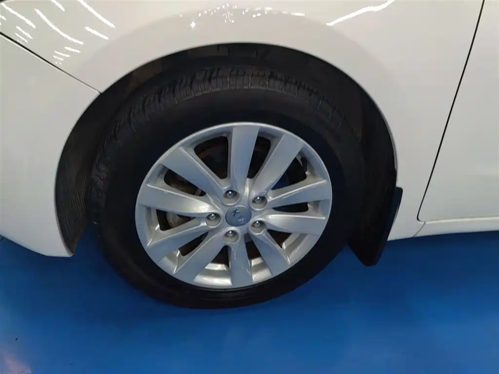 Kia K3 2015 1.6L Automatic GL фото 25