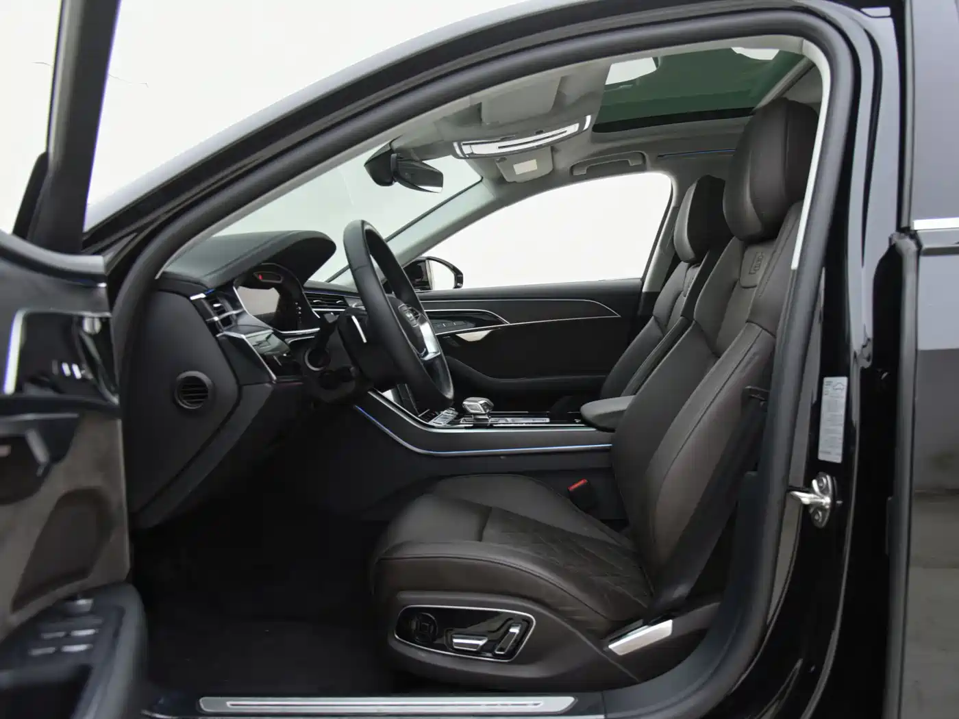 Audi A8 2021 A8L 50 TFSI quattro Comfort фото 24