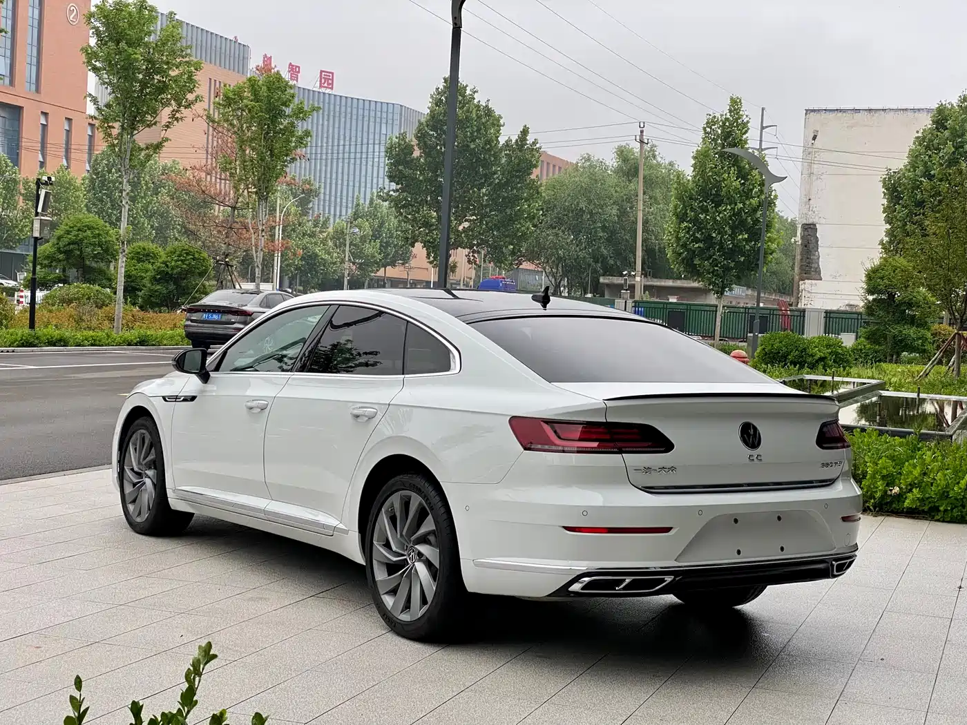 Volkswagen FAW-Volkswagen CC 2021 380TSI Eye-catching Edition фото 7