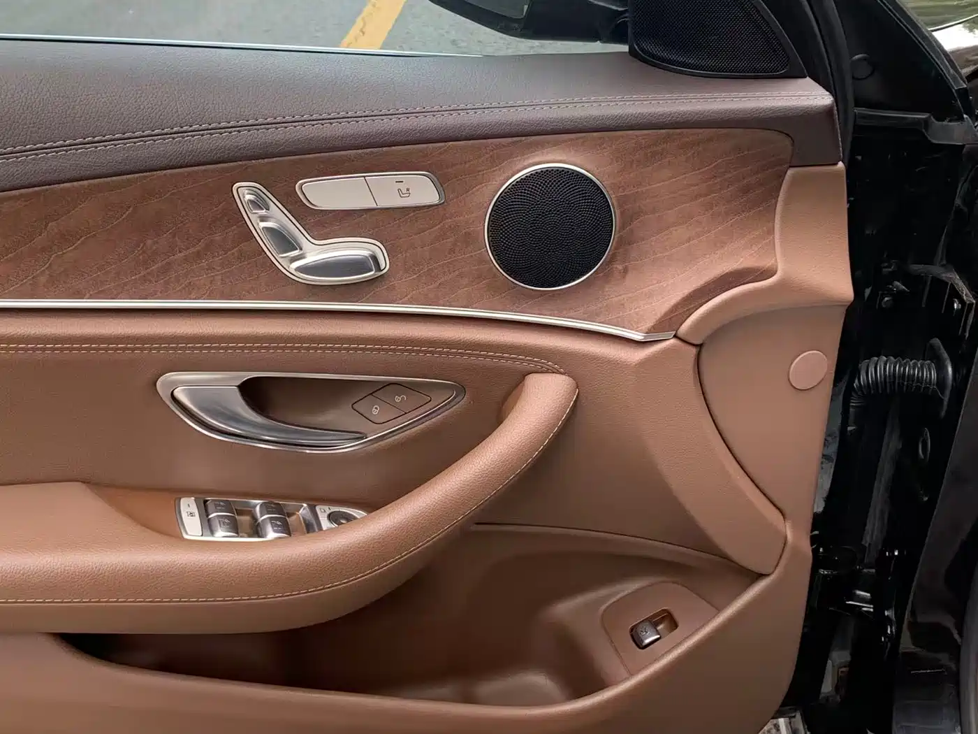 Mercedes-Benz E-Class 2019 E 200 L фото 8