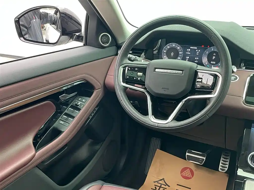 Land Rover Range Rover Evoque 2023 Range Rover Evoque L 249PS Luxury Edition фото 29