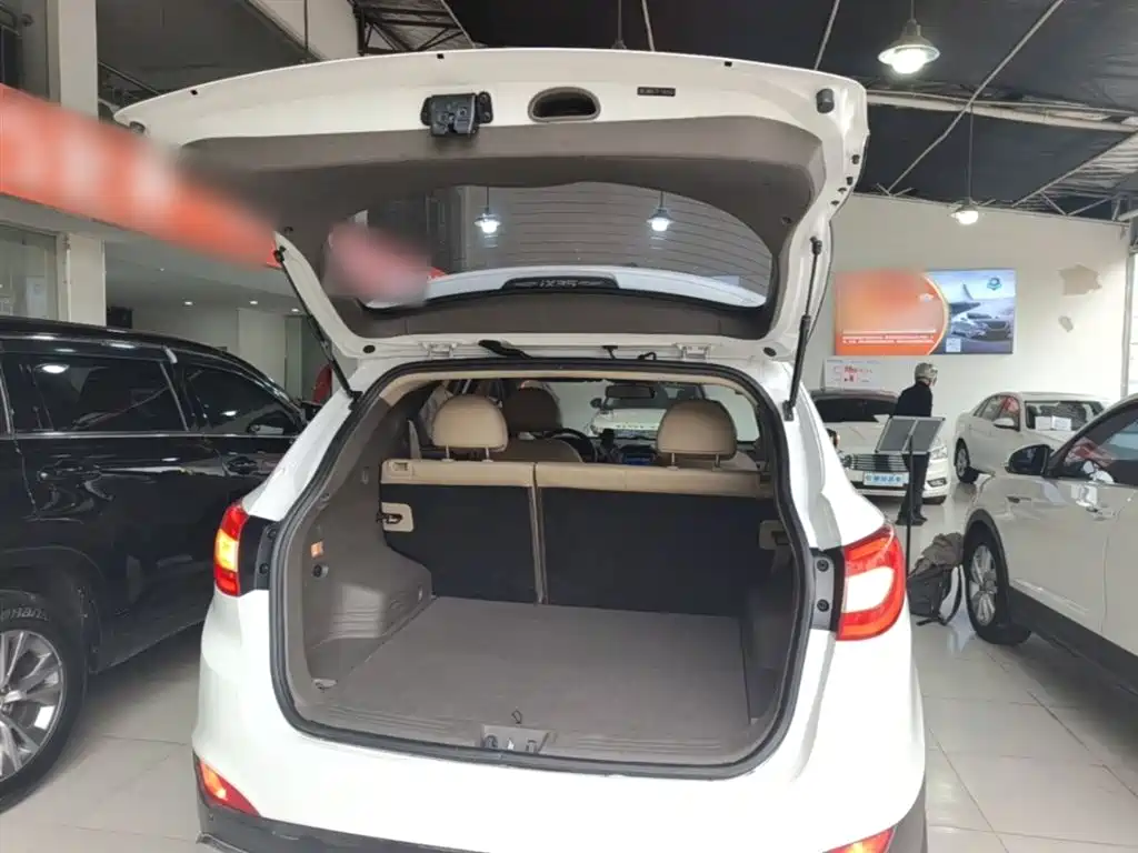 Hyundai Beijing Hyundai ix35 2015 2.0L Automatic 2WD Smart Type China IV фото 19