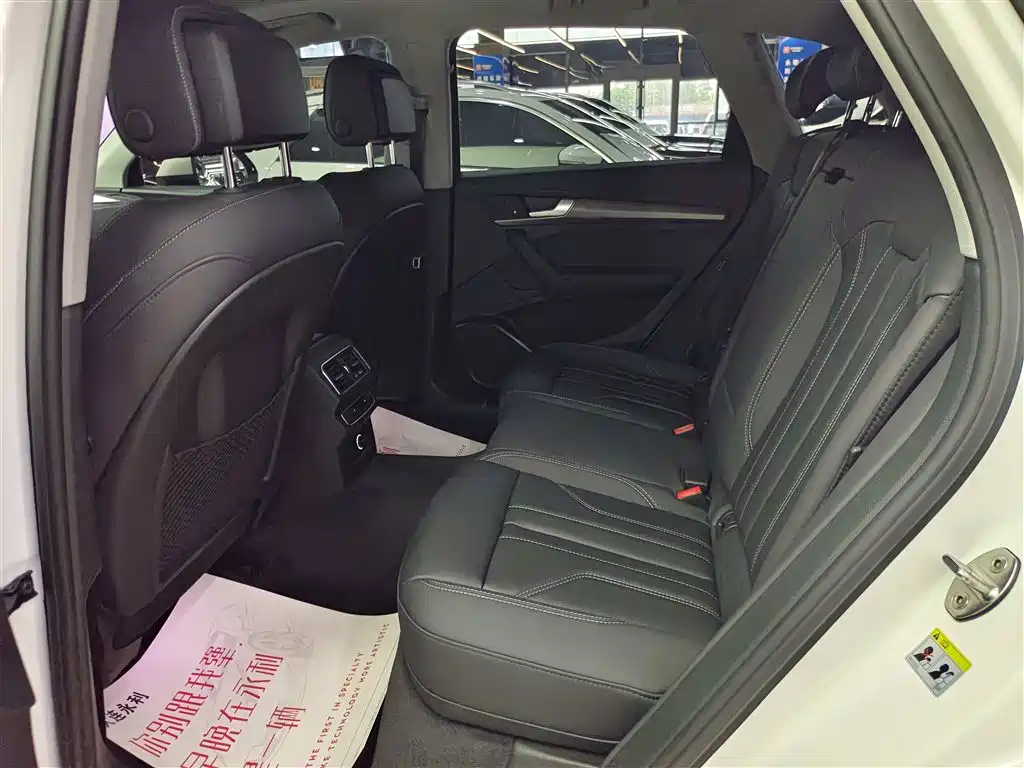 Audi Q5L 2022 40T Luxury Dynamic фото 11