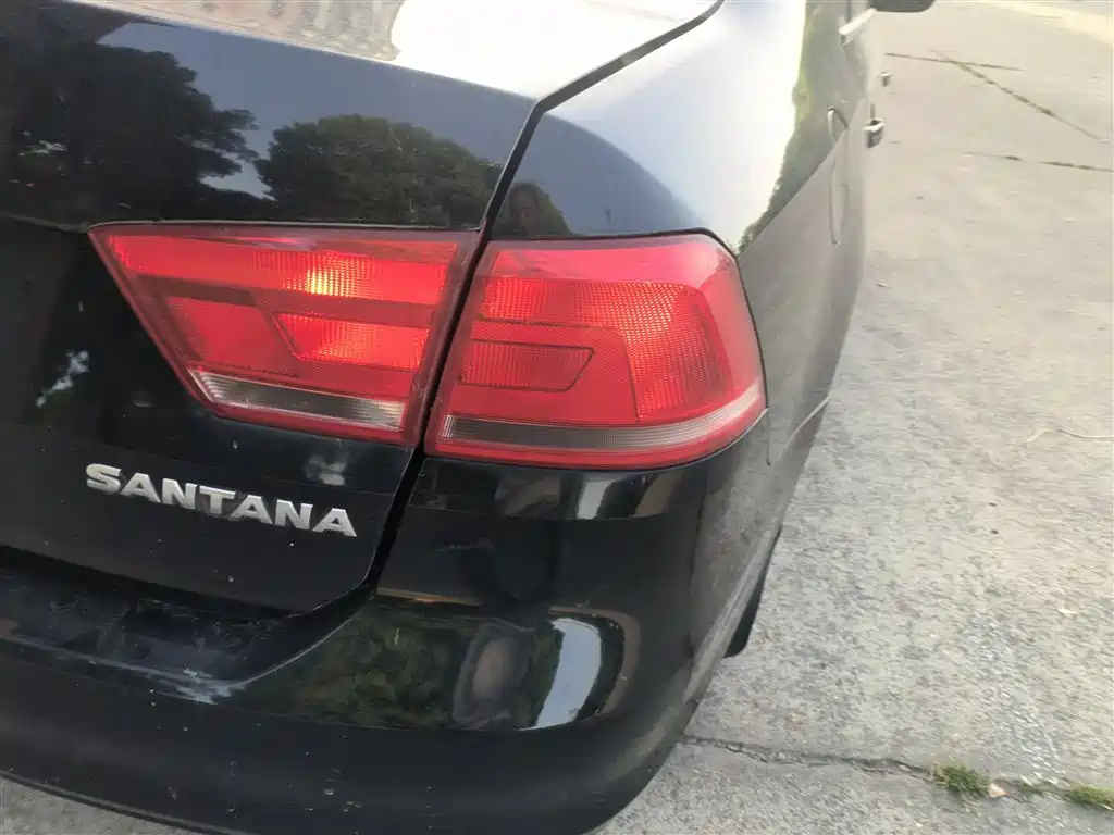 Volkswagen Santana 2015 1.4L Manual Trend Edition фото 8
