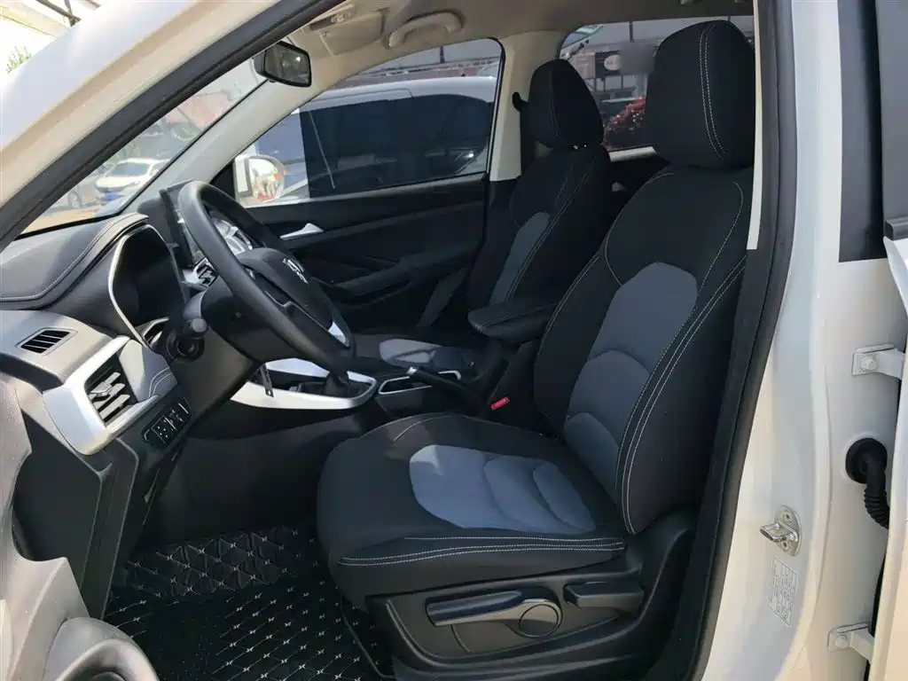 BAOJUN 530