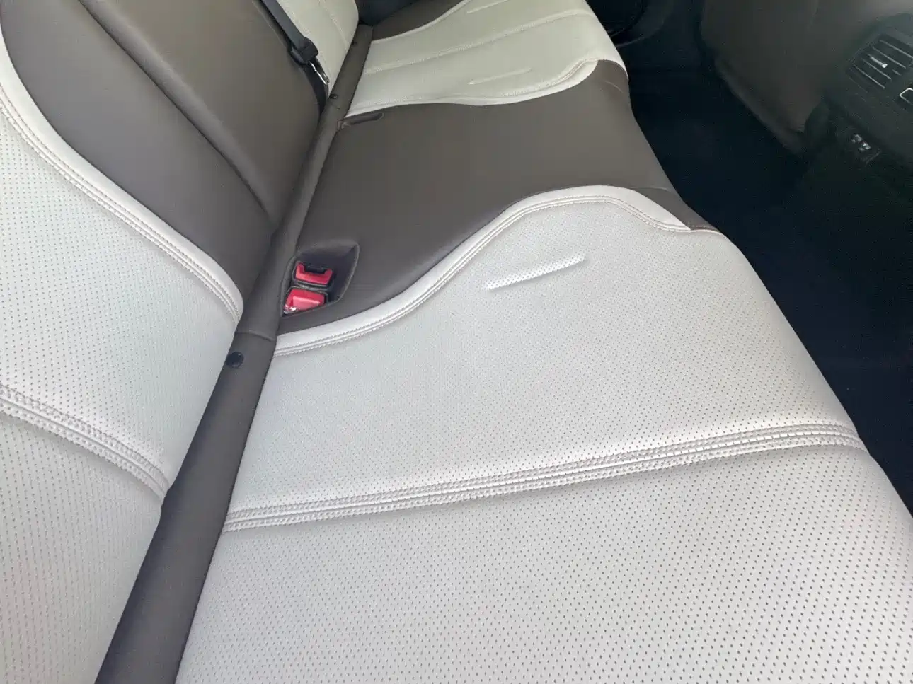 BYD Qin PLUS 2024 Glory Edition DM-i 55KM Leading фото 21