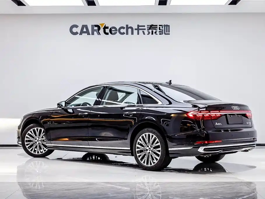 Audi A8 2024 Model A8L 50 TFSI quattro Executive фото 35