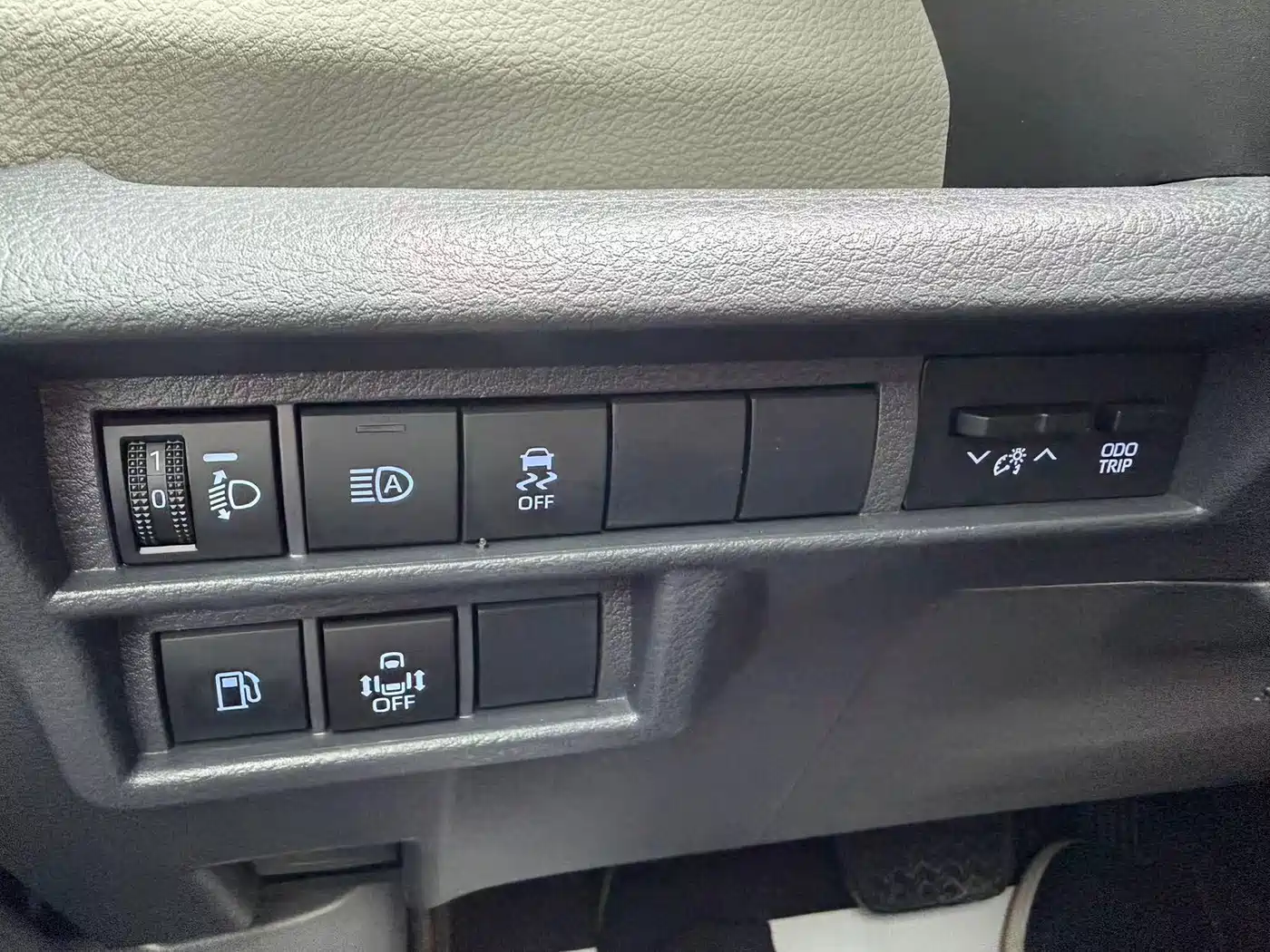 Toyota Sienna 2021 2.5L Hybrid Comfort Edition фото 16