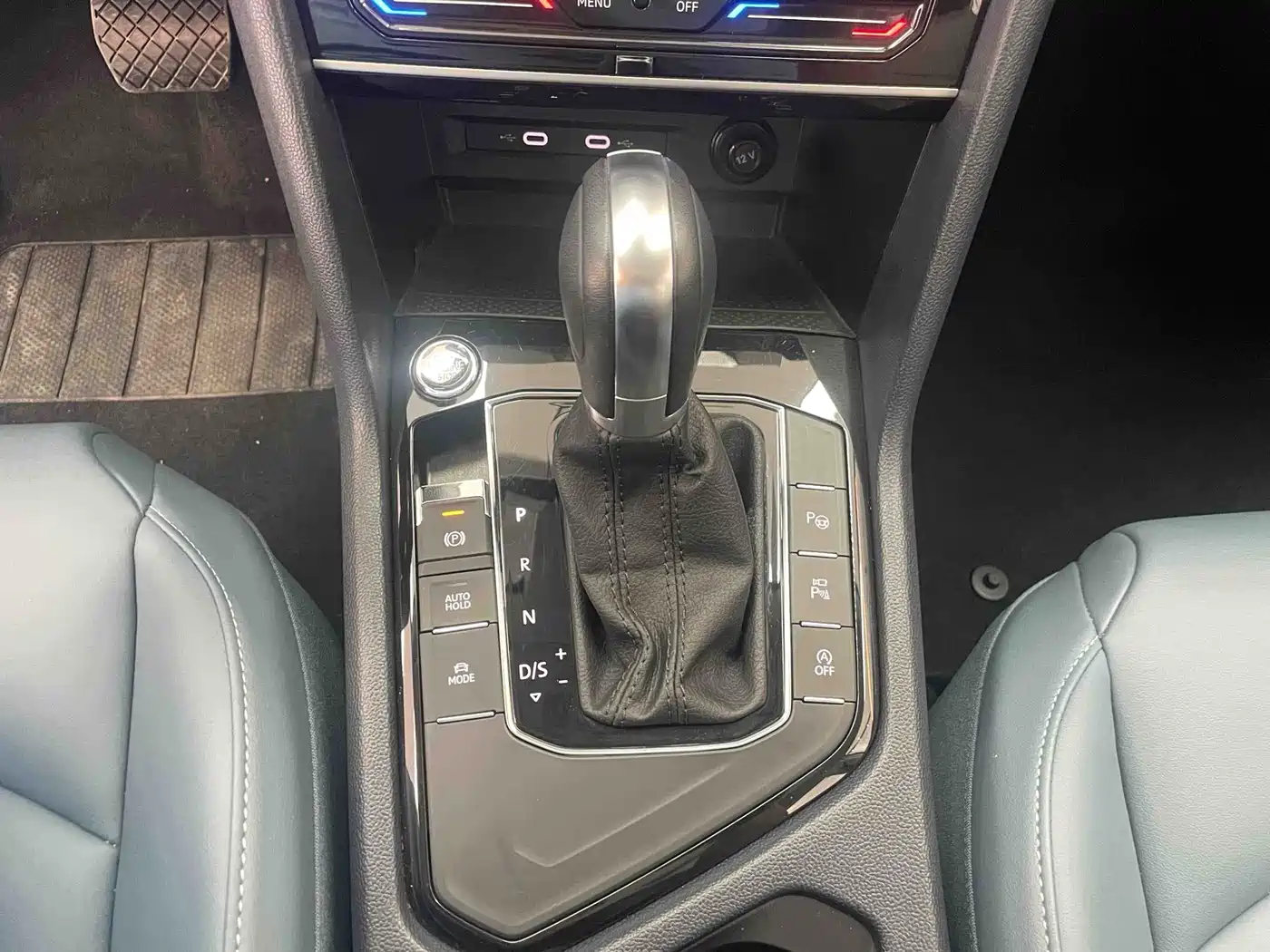 Volkswagen Tharu 2024 300TSI 2WD Moon Premium Edition фото 6