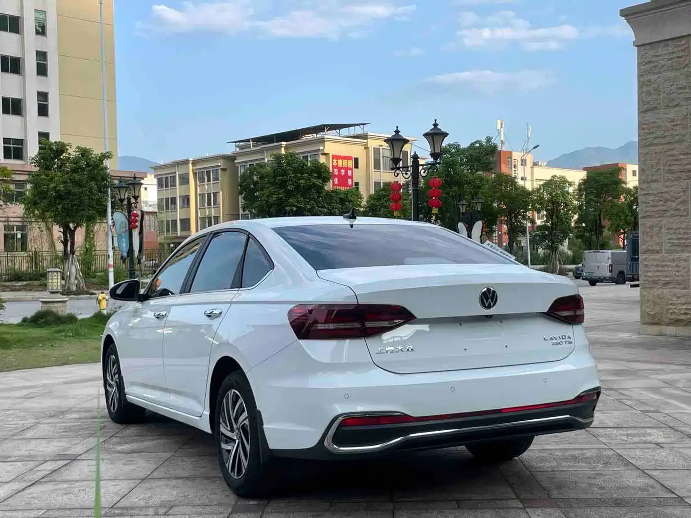 Volkswagen Lavida 2023 280TSI DSG Starlight Comfort Edition фото 9