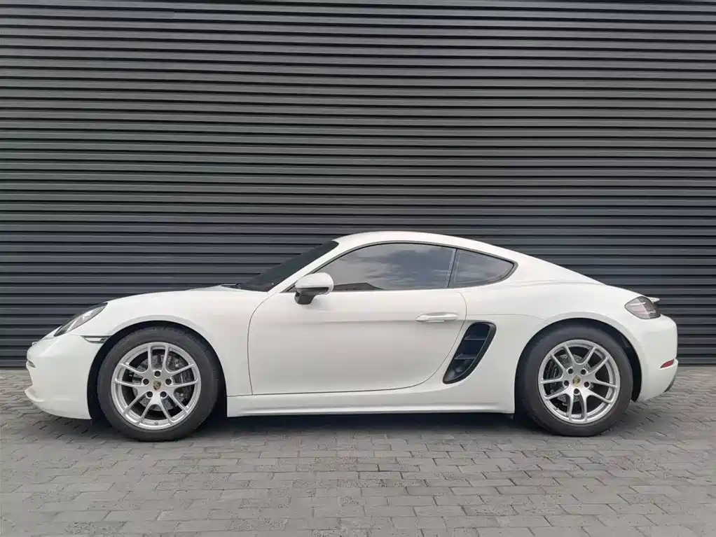 Porsche 718 2022 Cayman 2.0T фото 9