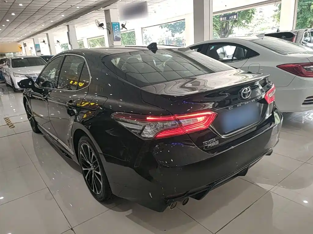 Toyota Camry 2018 2.0S Sport Edition фото 5