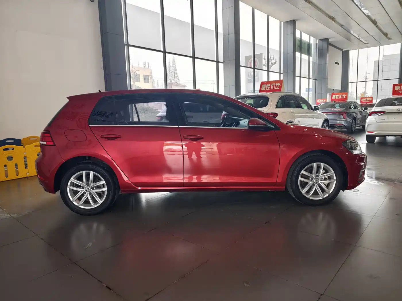 Volkswagen Golf 2019 280TSI DSG Comfort China VI фото 3