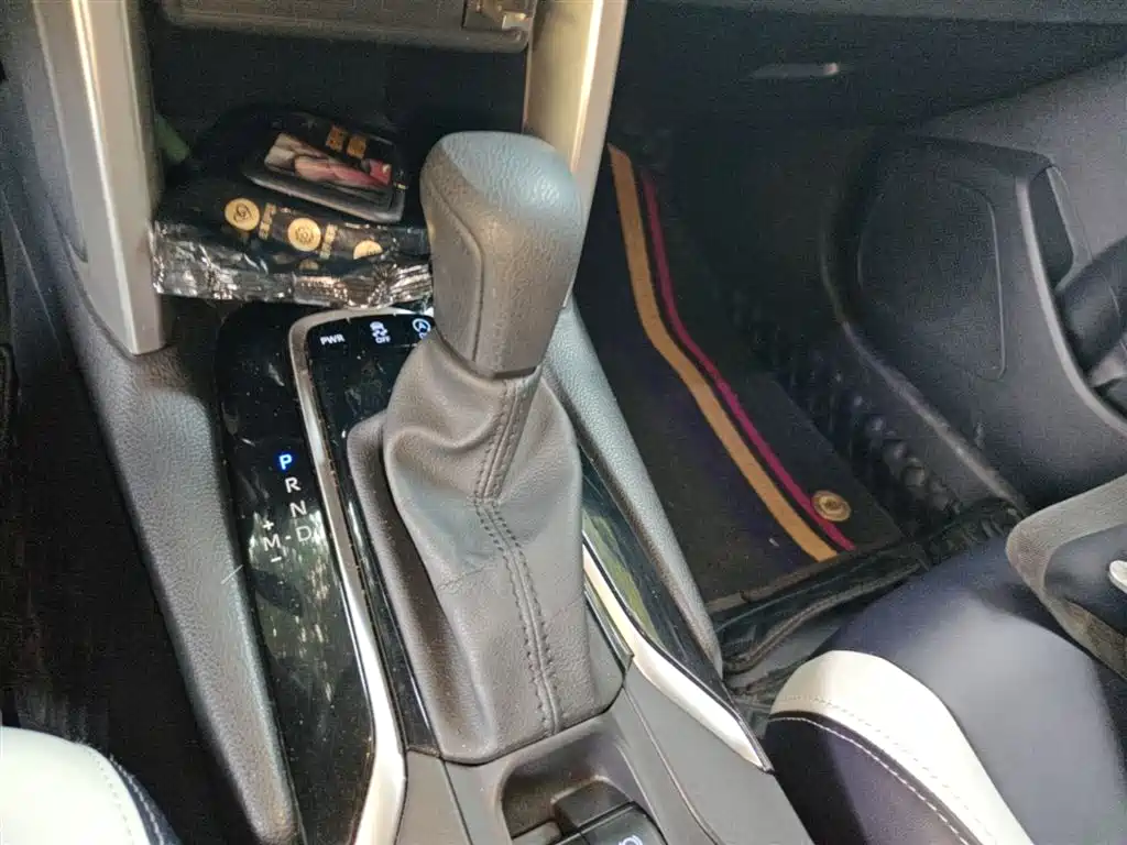 Toyota Corolla Cross 2022 2.0L Elite Edition фото 21