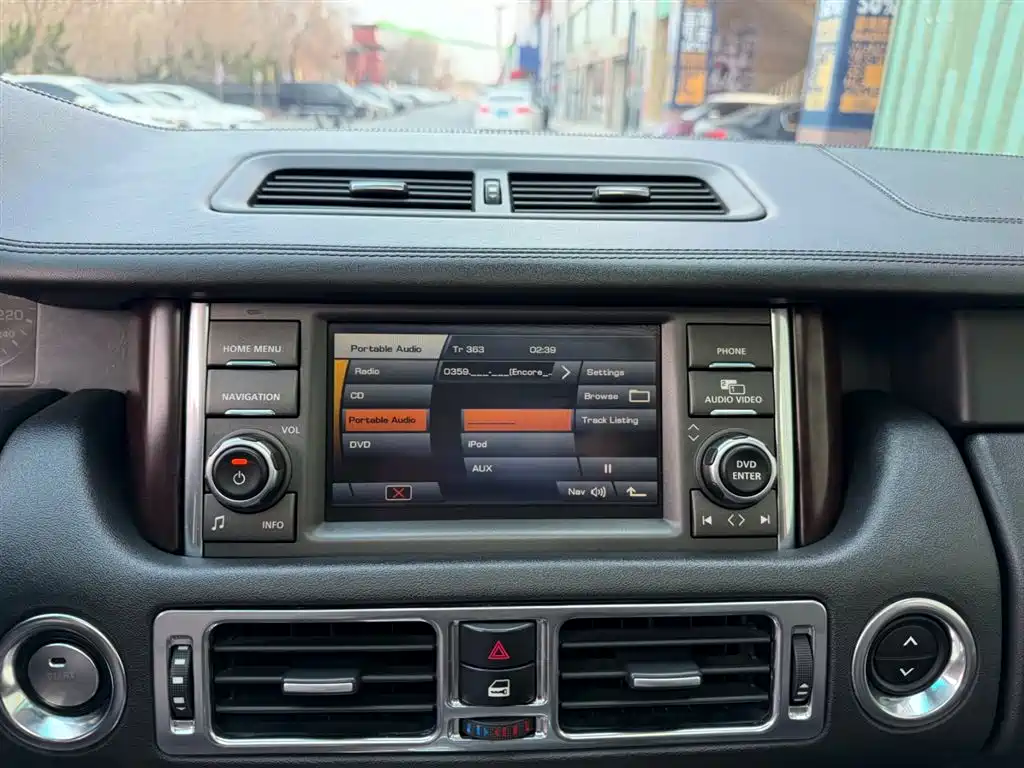 Land Rover Range Rover 2011 5.0 SC V8 фото 6