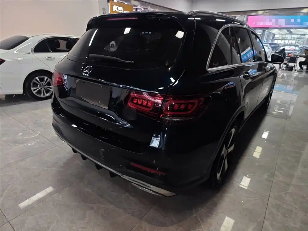 Mercedes-Benz GLC 2022 Facelift GLC 260 L 4MATIC Dynamic фото 7