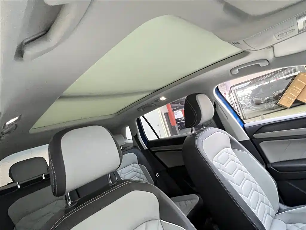 Volkswagen Tayron 2023 280TSI 2WD Luxury Plus Advanced Edition фото 19