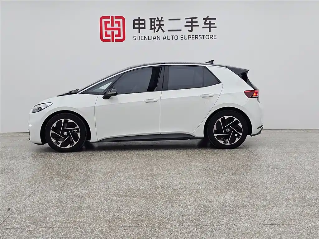 Volkswagen ID.3 2024 Outstanding Edition фото 4