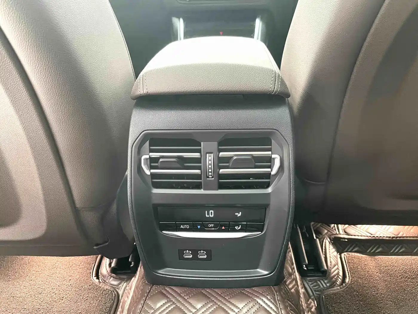 BMW 3 Series 2023 320Li M Sport Package фото 11