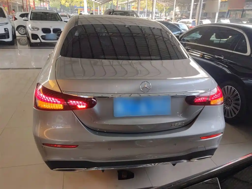Mercedes-Benz E-Class 2021 E 300 L Sport Fashion фото 6
