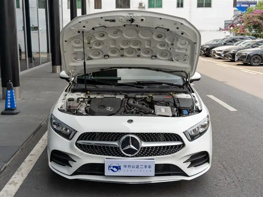Mercedes-Benz A-Class 2023 A 200 L Fashion фото 13