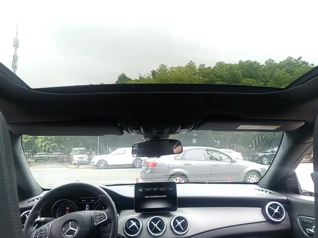 Mercedes-Benz CLA (Import) 2017 Facelift CLA 200 Style фото 18
