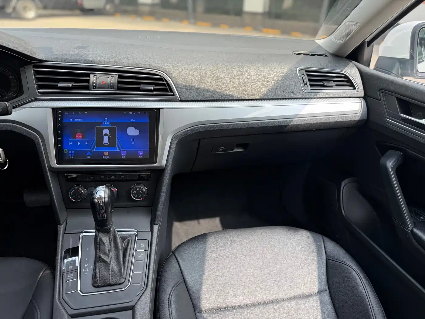 Volkswagen Lamando 2019 230TSI DSG Trend Edition China V фото 12